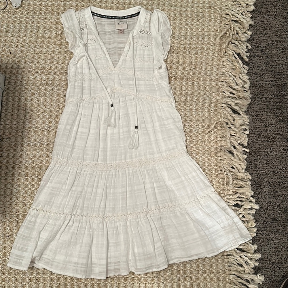 White lace dress